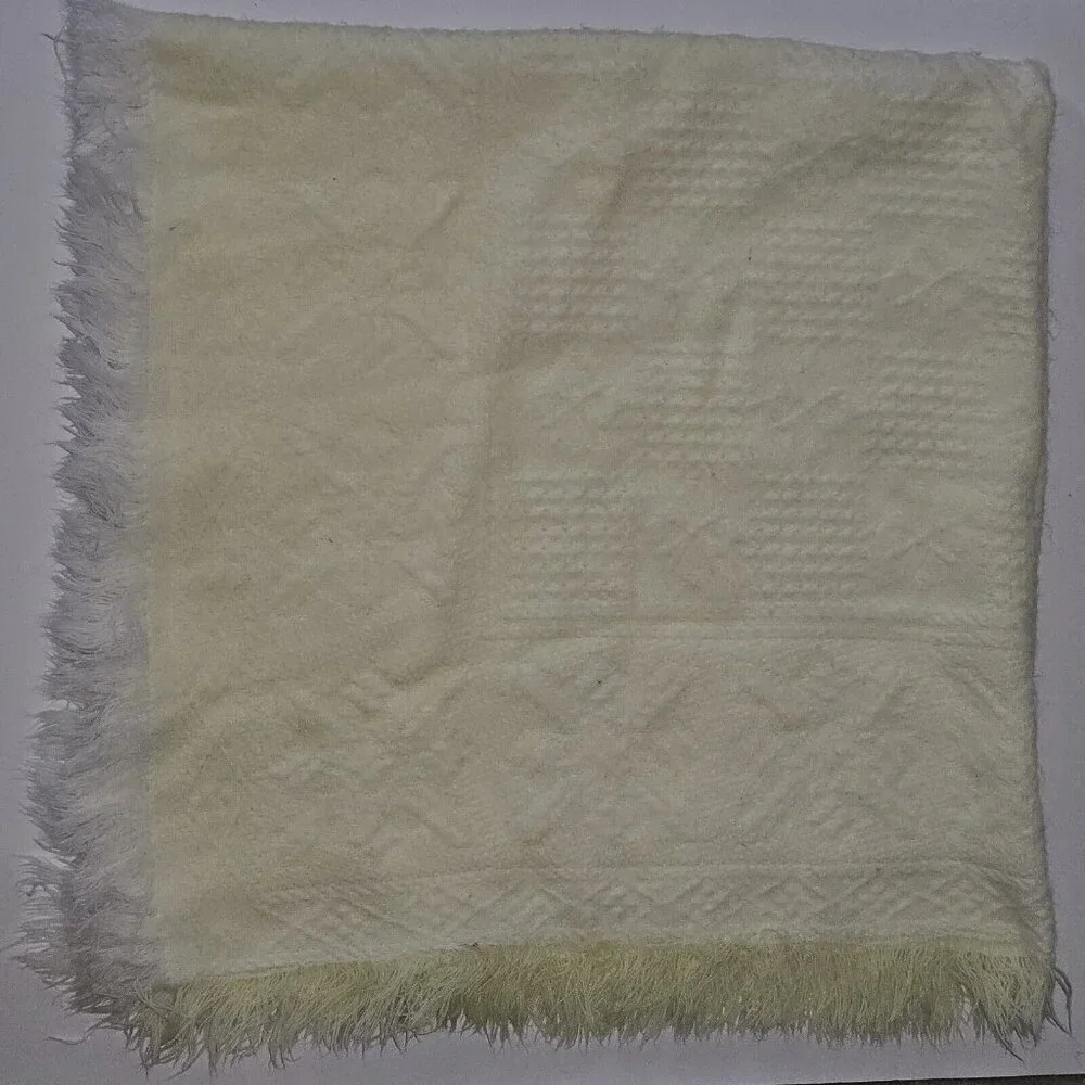 VTG Yellow White Baby Blanket Acrylic Fringe Knit 35x36